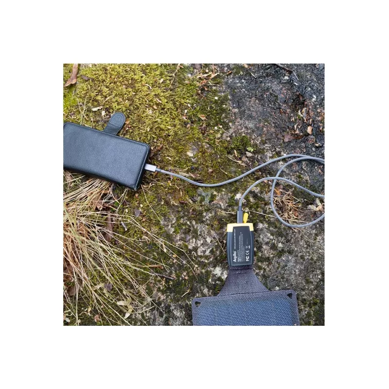 Aqiila Sunbird P21 - sulankstomas saulės energijos įkroviklis su USB-C prievadu