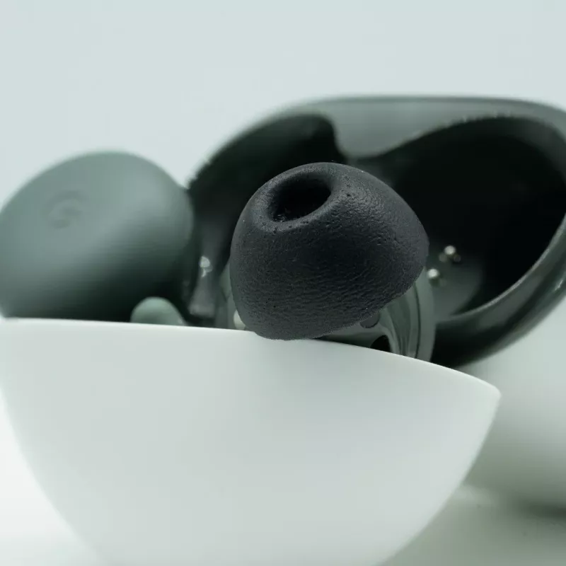 Comply ausinių antgaliai, skirti Google Pixel Buds ir Pixel Buds A-Series, vidutinio dydžio (M)