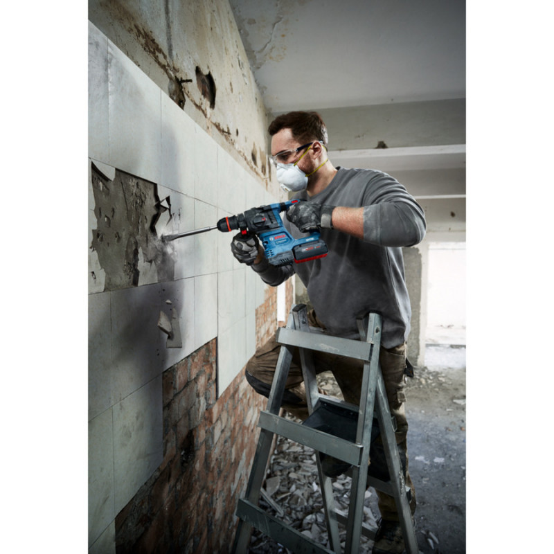Bosch GBH 18V-22 X Professional akumuliatorinis perforatorius 0611924101, 18 V, 2 J, 2 x 4.0 Ah akumuliatoriai