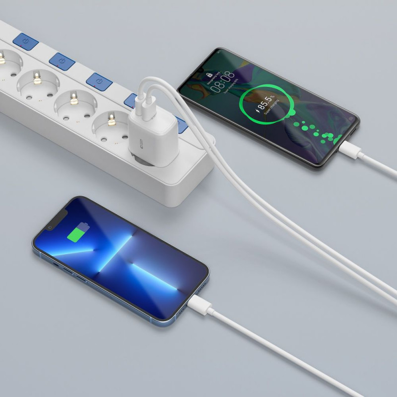 Tech-Protect C20W 2 prievadų sieninis įkroviklis, USB-C PD 20W ir USB-A QC 3.0, baltas