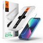Spigen GLAS.tR EZ Fit grūdintas stiklas, skirtas Apple iPhone 13 / 13 Pro / 14 / 16e / 17e, permatomas