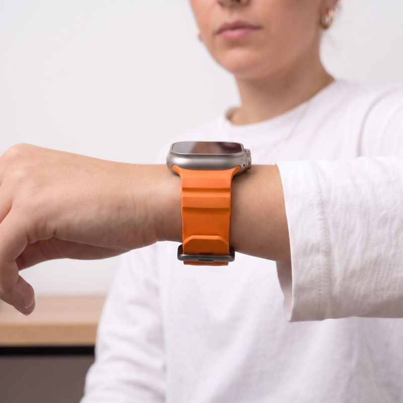 Tech-Protect Motion Apple Watch 8 / 9 / 10 / 11 / 12 / SE / Ultra 44/45/46/49 mm apyrankė, Signal Orange
