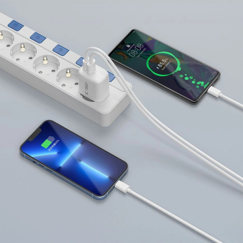 Tech-Protect NCA30 USB-A, USB-C sieninis įkroviklis PD 30W / QC3.0, baltas
