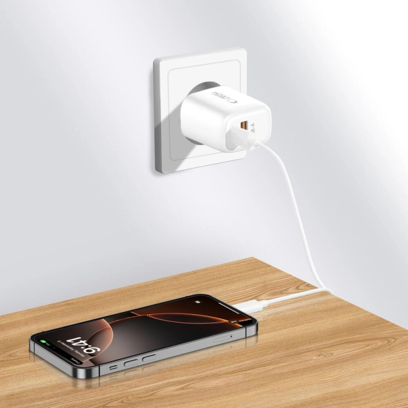 Tech-Protect NCA30 USB-A, USB-C sieninis įkroviklis PD 30W / QC3.0, baltas