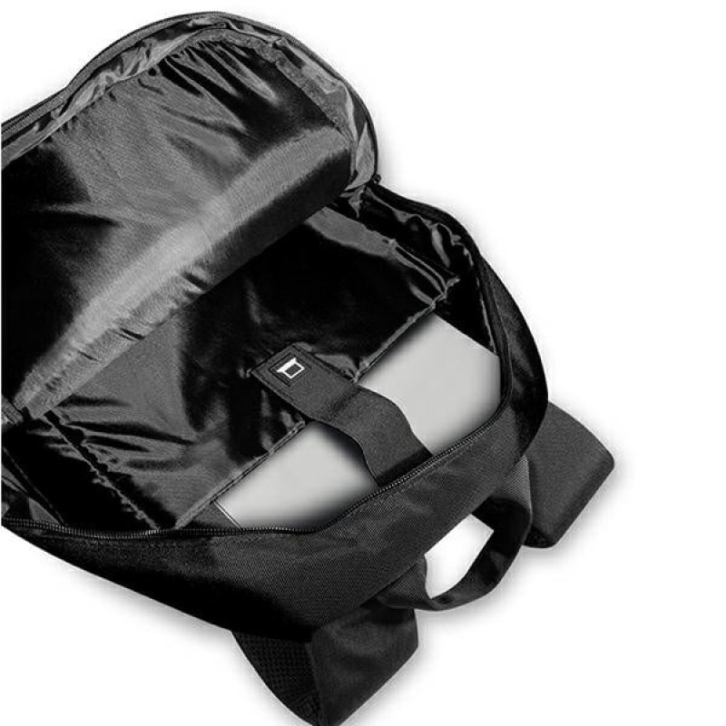 BMW BMBP15COCARTCBK kuprinė 16", Carbon Tricolor, juoda