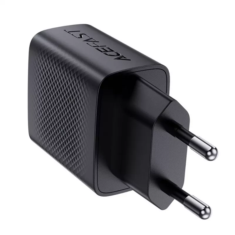 ACEFAST A82 GaN USB-C PD 20W sieninis įkroviklis - juodas