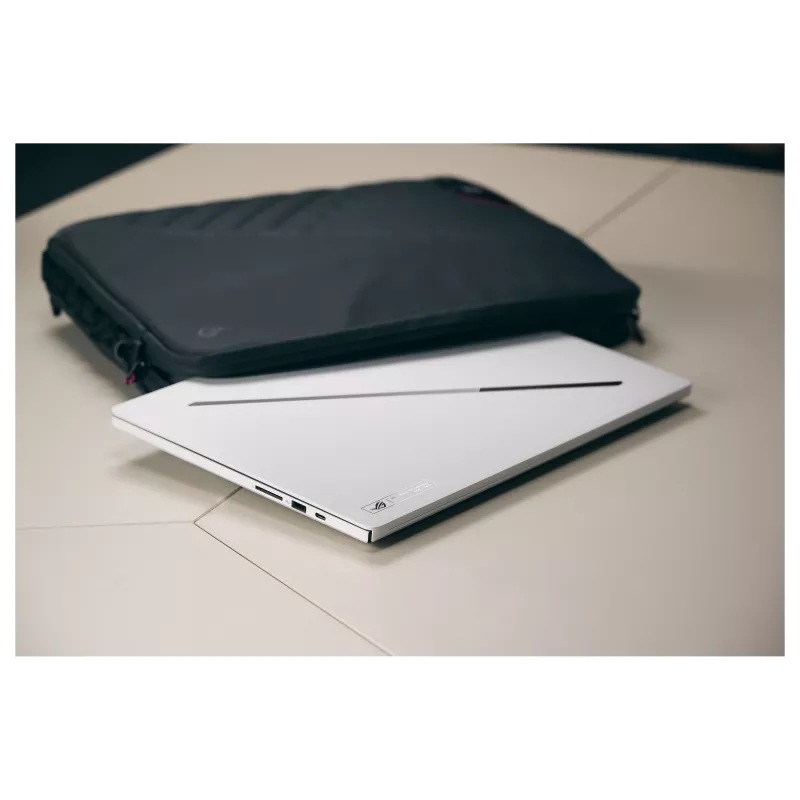 ASUS ROG Zephyrus G16 GU606AR-TB011W žaidimų nešiojamasis kompiuteris, 16 colių, Intel Core Ultra 9 386H, 32GB RAM, 1TB SSD, NVIDIA GeForce RTX 5070 Ti, Windows 11 Home
