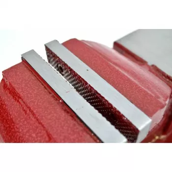 AWTOOLS AW24226 125mm pasukamos spaustuvės su priekalu ir keičiamais grūdintais žandikauliais