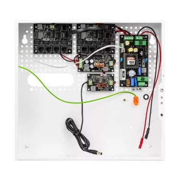 BCS UPS/IP8/E-S Nepertraukiamo maitinimo šaltinis IP kameroms, 8 PoE prievadai, 120W PoE biudžetas, 2x 12V/7Ah baterija