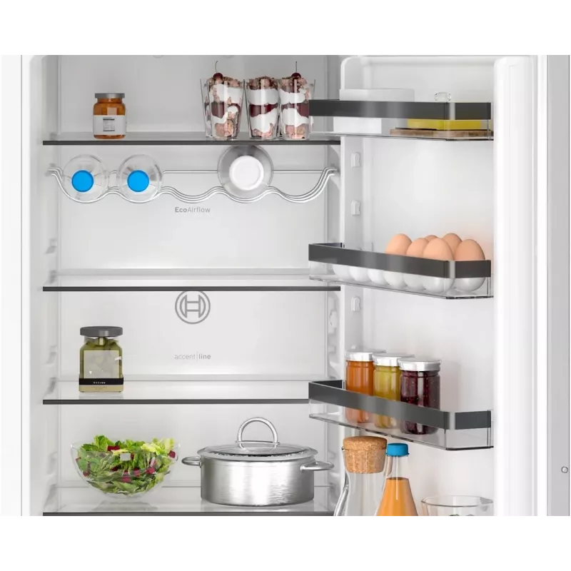 Bosch KIN96SFD0 pilnai integruotas šaldytuvas-šaldiklis su VitaFresh pro 0°C, NoFrost, 387L, energijos klasė D, 35 dB
