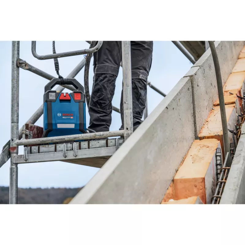 BOSCH POWERTOOLS GPU 18V-2 DI Belaidis aukšto dažnio betono vibratorius (dėžutėje)