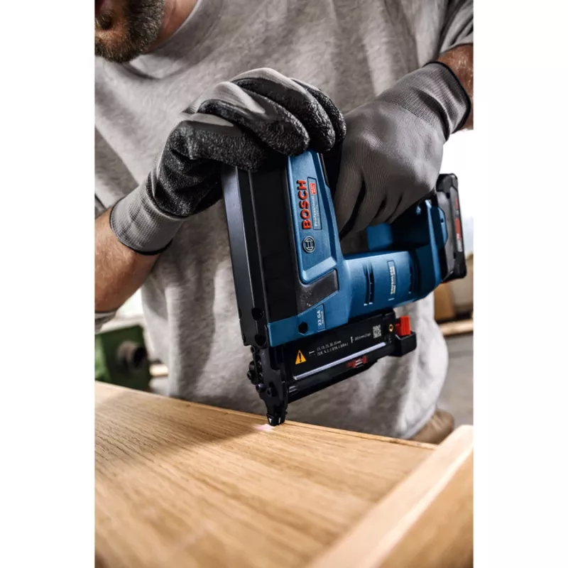 Bosch Professional GNH 18V-35 belaidis vinių kaliklis 18V (tik įrenginys, mėlynas/juodas)