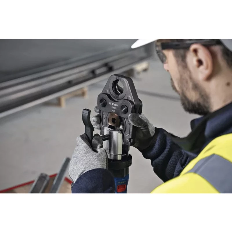 Bosch Professional GPT 18V-32 belaidis presavimo įrankis, Solo versija, Kit TH, 18V, mėlynas, be akumuliatoriaus ir įkroviklio, 3 standartiniai TH presavimo nasrai, L-BOXX dėkle
