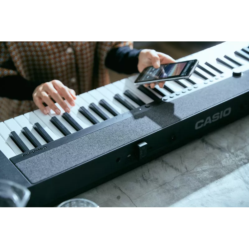Casio CT-S1 61 klavišų skaitmeninis sintezatorius, juodas