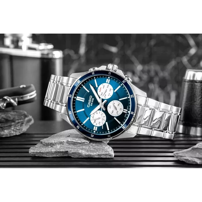 Casio MTP-1374D-2A3 Vyriškas analoginis kvarcinis laikrodis su nerūdijančio plieno juosta, mėlynu ciferblatu, dienos datos rodymu, 50 m atsparumu vandeniui