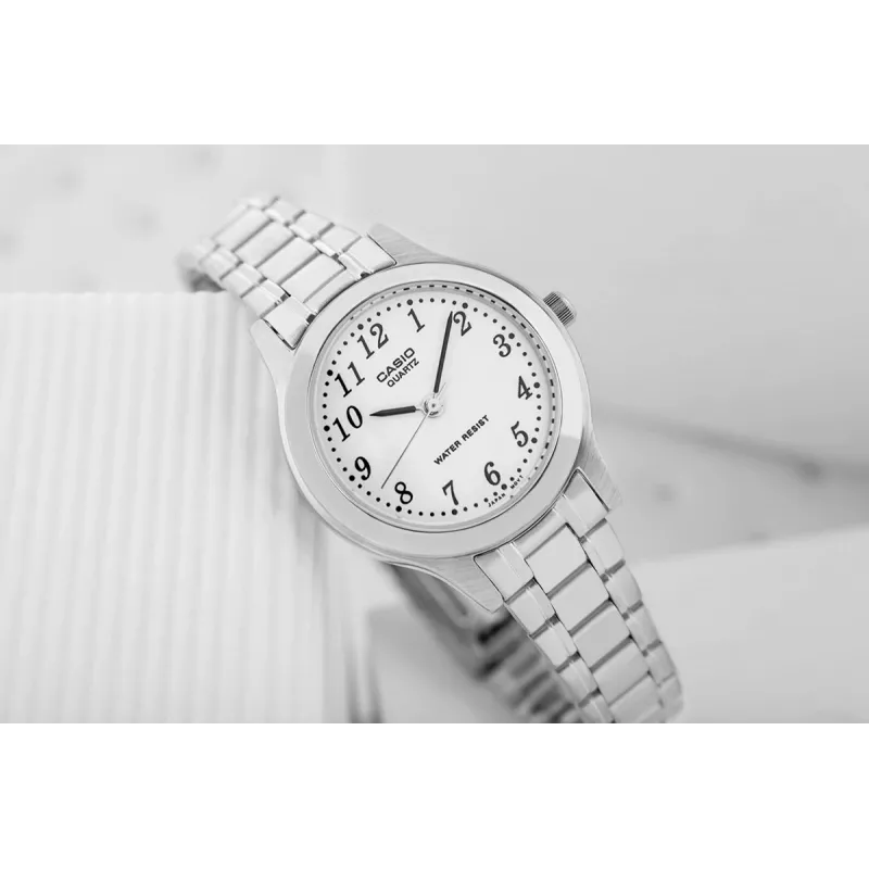 CASIO Moteriškas analoginis kvarcinis laikrodis LTP-1128A-7B 33mm sidabrinis ciferblatas, nerūdijantis plienas