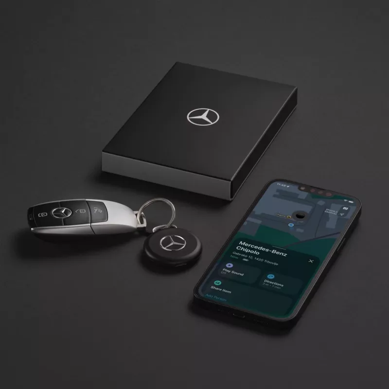 Chipolo LOOP Mercedes – Įkraunamas Bluetooth sekiklis su silikonine kilpa, skirtas iOS ir Android, juodas