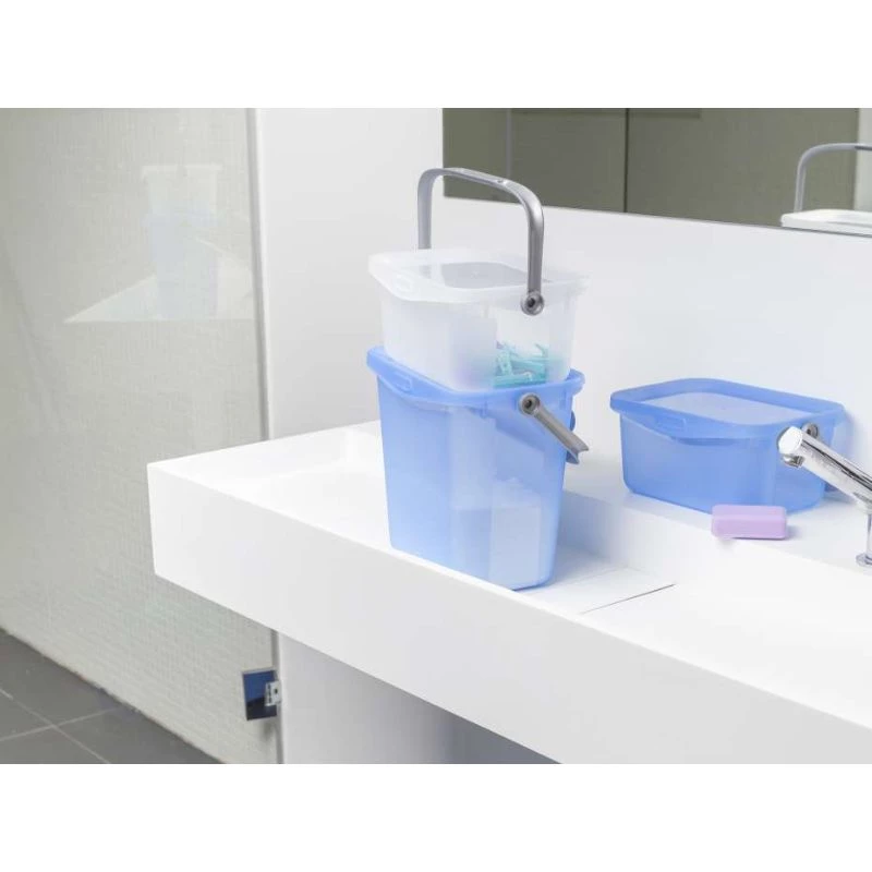 CURVER Multiboxx 3L permatoma laikymo dėžė su dangteliu ir integruota rankena, 26 x 18 x 11 cm, atsparus smūgiams polipropilenas, sukraunama