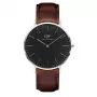 DANIEL WELLINGTON DW00100131 Vyriškas laikrodis 40mm Rožinio aukso nerūdijančio plieno korpusas Kreminės baltos spalvos ciferblatas Tamsiai rudos odos dirželis
