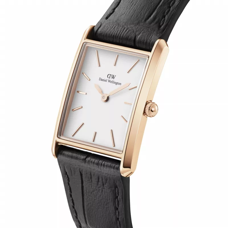DANIEL WELLINGTON Quadro Moteriškas Laikrodis 32mm Rožinis Auksas Nerūdijantis Plienas Šviesiai Baltas Ciferblatas Juodas Odinis Dirželis DW00100693