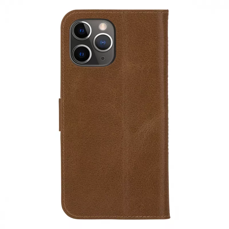 DBRAMANTE 1928 Copenhagen Slim Flip Case, skirta Apple iPhone 13 Pro Max, iš pilno grūdo odos, šviesiai ruda, magnetinis užsegimas, 3 kortelių lizdai, stovo funkcija, belaidžio įkrovimo palaikymas