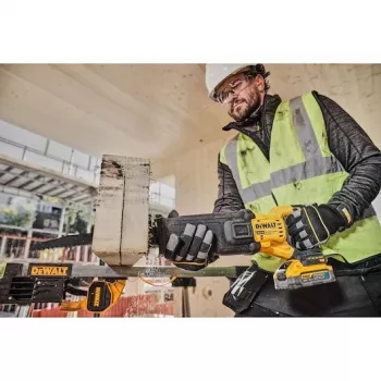DEWALT 18V XR bešepetėlis pjūklas stūmoklinis su 2x5Ah PowerStack baterijomis ir TSTAK dėžute