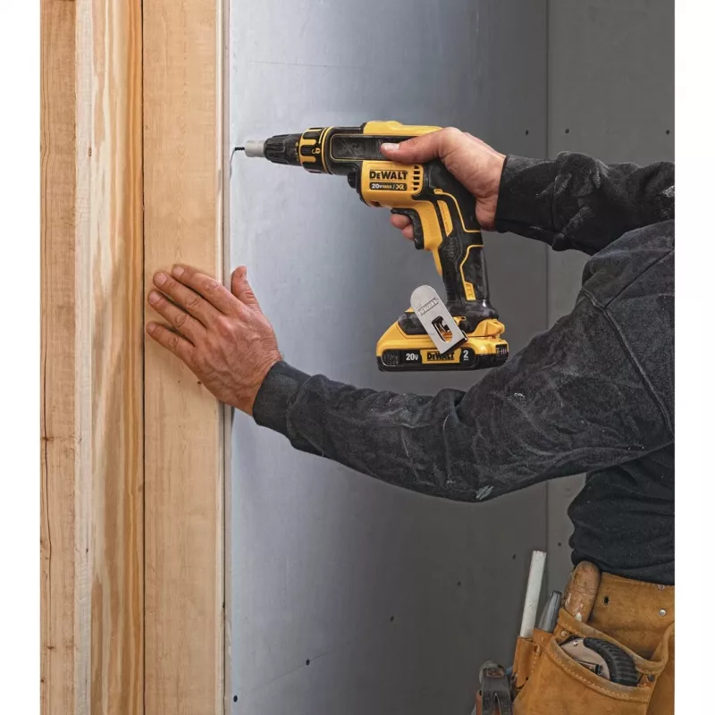 DEWALT DCF620D2-QW 18V belaidis bešepetėlis akumuliatorinis suktuvas-smūginis suktuvas 4400 RPM 2 x 2.0Ah Li-Ion akumuliatoriai, įkroviklis ir TSTAK II įrankių dėžė, juoda/geltona