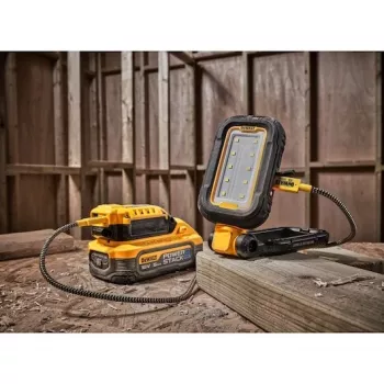 DEWALT LED lempa 18V ant trikojo DCL079 1-2,2 m
