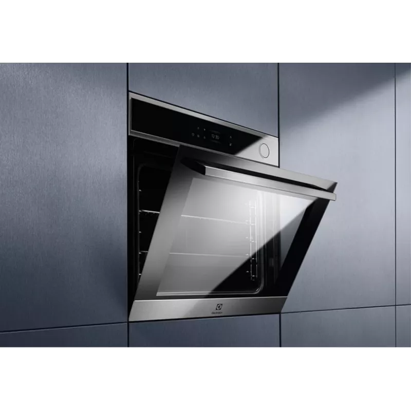 Electrolux EOC8P39WX Įmontuojama vieno krosnelė su pirolitiniu savaiminiu valymu, 71 L, A+ energijos klasė, nerūdijantis plienas