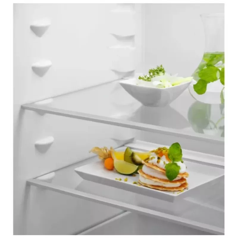 Electrolux LNA7NE18S Integruotas šaldytuvas su šaldikliu - 253 L bendra talpa, Low Frost, E energijos klasė