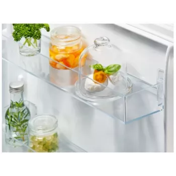 Electrolux LNA7NE18S Integruotas šaldytuvas su šaldikliu - 253 L bendra talpa, Low Frost, E energijos klasė