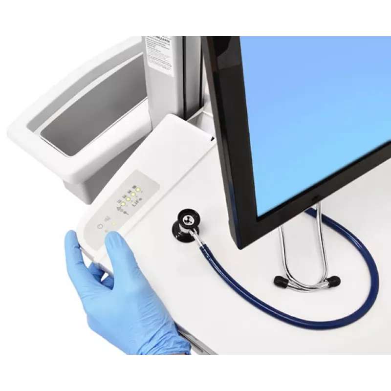 Ergotron mobilus medicininis darbo stovas LCD / PC įrangai – LiFe baterija, ES – Medicininis – Plastikas, Aliuminis, Cinkuotas plienas – Pilka, Balta, Poliruotas aliuminis – Ekrano dydis: iki 22 colių