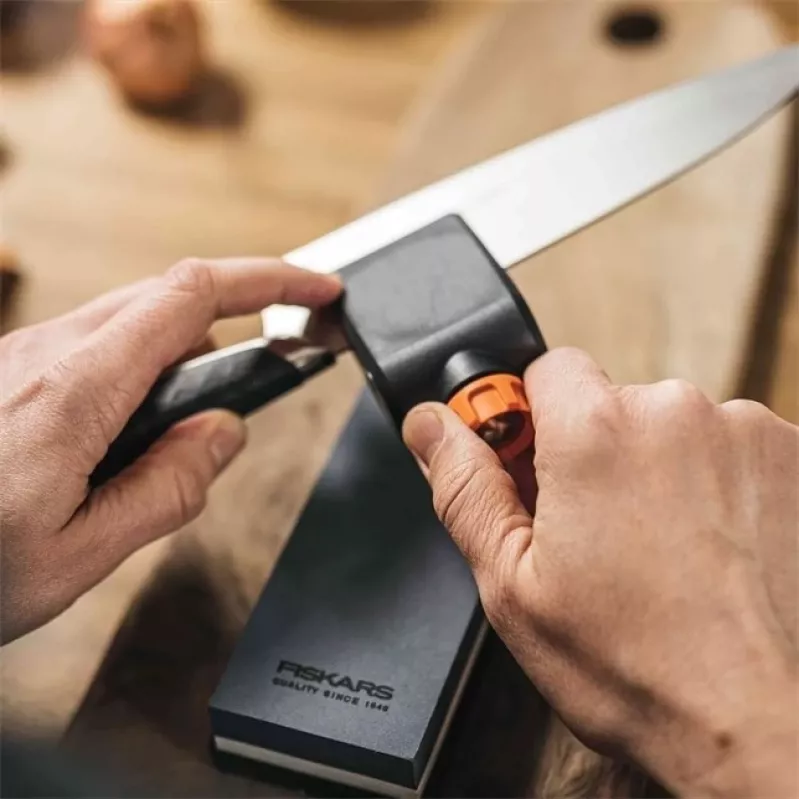 Fiskars Premium galandimo rinkinys - galandimo akmuo