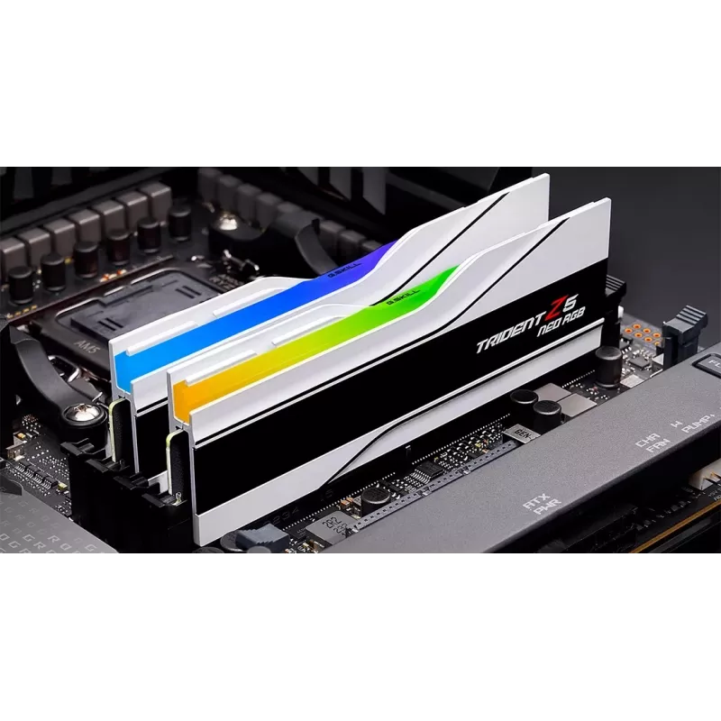 G.Skill Trident Z5 Neo RGB 48 GB (2x 24 GB) DDR5-6400 CL32 baltas AMD EXPO atminties rinkinys F5-6400J3239F24GX2-TZ5NRW