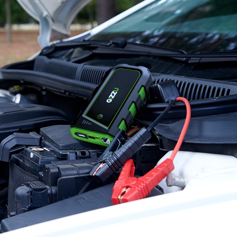 GIZZU 2000A užvedimo įrenginys 16000mAh - juoda