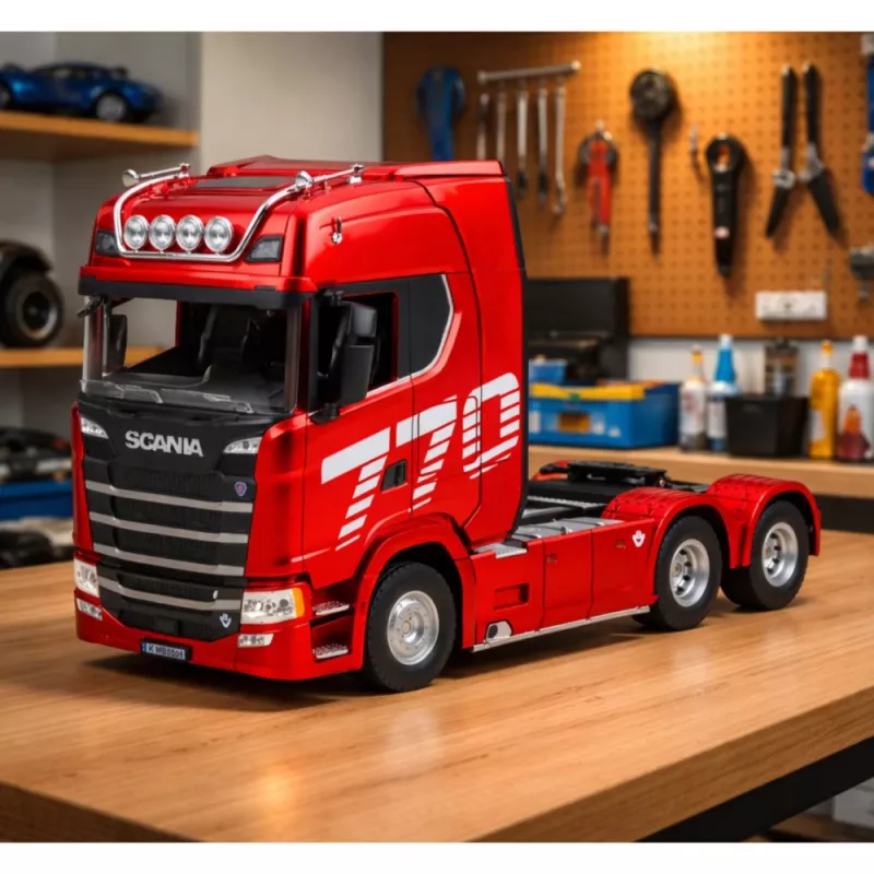 HUINA 32330 Scania 770S vilkikas su priekaba nuotolinio valdymo raudonas 1:18