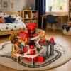 LEAN TOYS Interaktyvus žaidimų komplektas su automobilių stovėjimo aikštele, plovykla ir servisu – Priešgaisrinės tarnybos tema su 8 automobiliais