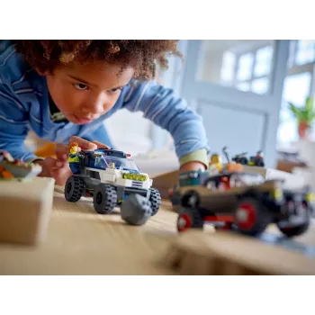 LEGO City 60449 - Policijos visureigio persekiojimas