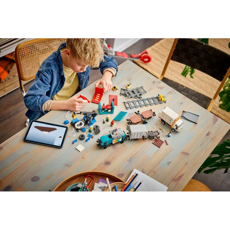 LEGO City 60509 Uosto krovininis traukinys su kranu ir sunkvežimiu