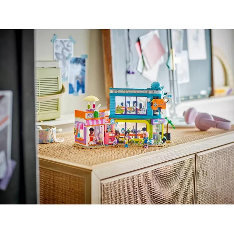LEGO Friends 42674 Komiksų ir žaidimų parduotuvės statybos rinkinys
