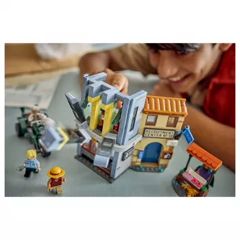 LEGO One Piece 75642 Showdown with Captain Smoker statybų rinkinys
