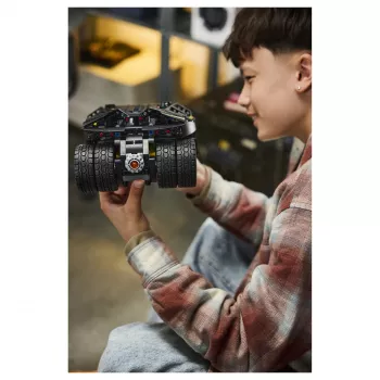LEGO Technic 42239 Batmobile Tumbler - 1360 dalių pažangus konstravimo rinkinys vaikams ir suaugusiems