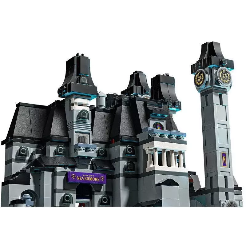 LEGO Wednesday Morticijos kotedžas (76786)