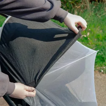 LittleLife Buggy Mosquito Net – Universalus smulkaus tinklelio tinklas nuo vabzdžių vežimėliams ir lopšiams (balta/pilka)