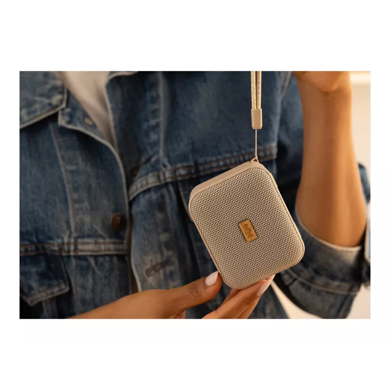 Marley Jammin nešiojamas Bluetooth garsiakalbis (kreminės spalvos) – IP67 atsparus vandeniui, 12H baterija, belaidis stereo poravimas