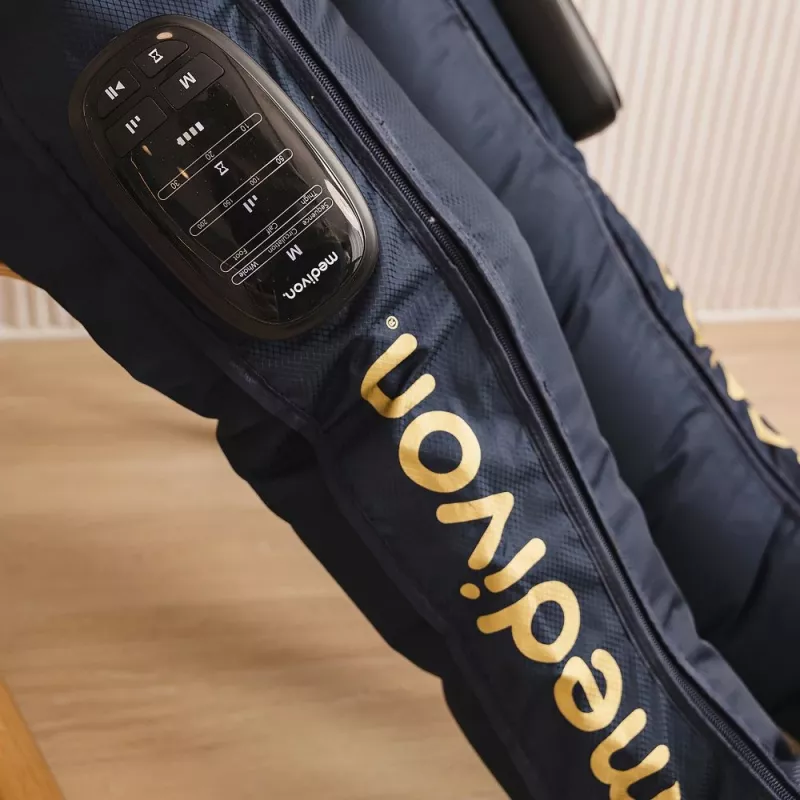 Medivon Compression Massager Aeria - Oro suspaudimo kojų ir pėdų masažuoklis su šildymu, 3 režimai, 3 intensyvumo lygiai, belaidis nuotolinio valdymo pultas