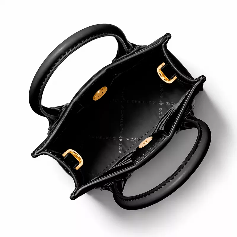 Michael Kors Jet Set Travel Crossbody Bag, juoda, firminė dengta drobė su odos apdaila, aukso spalvos metalinės detalės, 15 cm x 17 cm x 6 cm