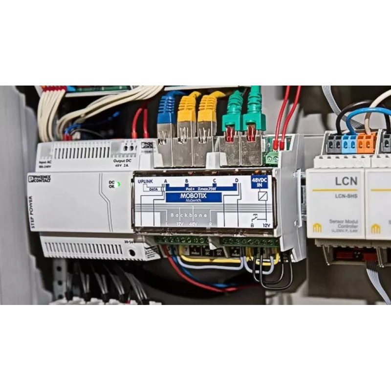 MOBOTIX MX-SWITCH1 - Tinklo jungiklis - 4 x 10/100 (PoE+) - DIN bėgis