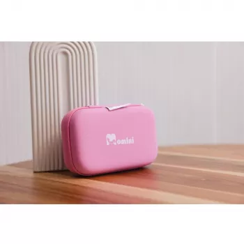 MOMINI Baby Care Kit Pinky - 10 dalių naujagimio priežiūros rinkinys su kelioniniu dėklu