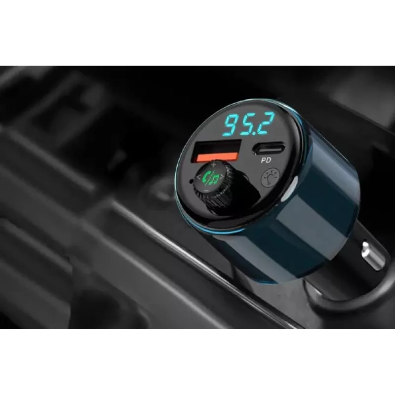 NAVITEL BHF05 MAX Daugiafunkcis FM siųstuvas su Bluetooth 5.0, USB jungtimi, laisvų rankų skambučiais, LED ekranu, QC3.0 greituoju įkrovimu